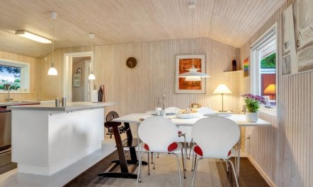 'Delma' - 750m from the sea 7