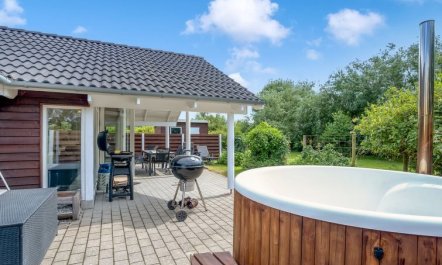 'Mika' - 800m from the sea