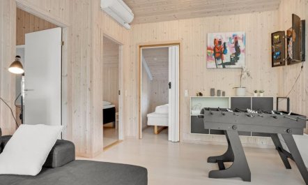 'Mika' - 800m from the sea 1