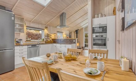 'Wyanet' - 600m from the sea 1