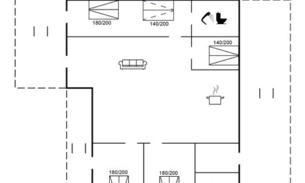 'Gjoko' - 40m from the sea 1