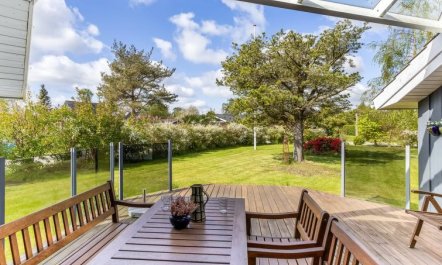 'Winona' - 250m from the sea 1