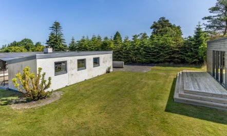 'Anabel' - 600m from the sea 1