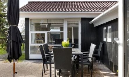 'Sissie' - 400m from the sea 2