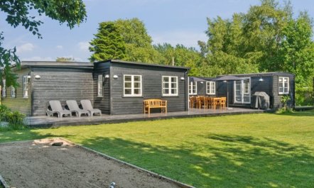 'Thrym' - 2.5km from the sea