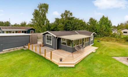 'Holte' - 750m from the sea