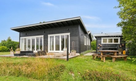 'Eero' - 175m to the fjord