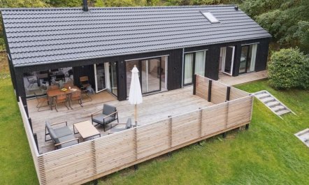 'Aggi' - 850m from the sea