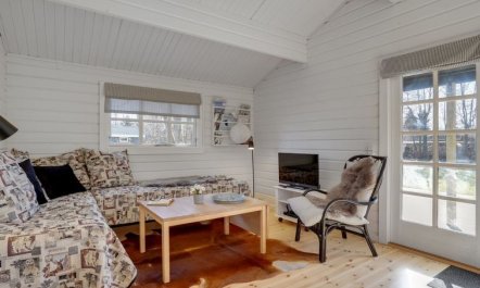 'Freyja' - 800m from the sea 2