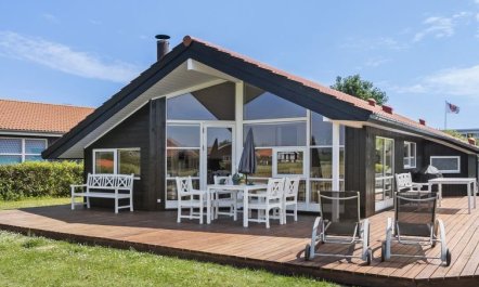 'Godtfrede' - 950m from the sea