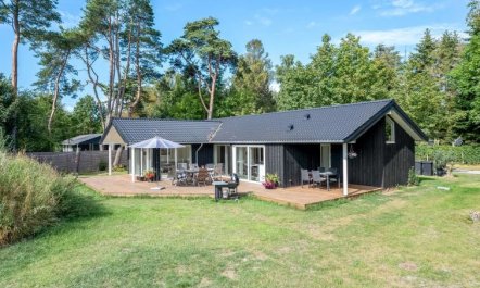 'Elin' - 200m from the sea