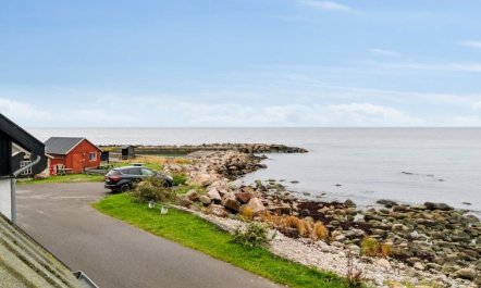 'Malila' - 15m from the sea 5