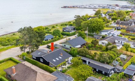 'Varma' - 25m from the sea 6