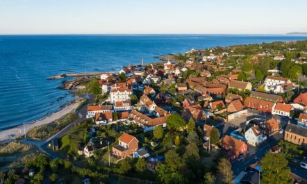 'Hebba' - 125m from the sea 2