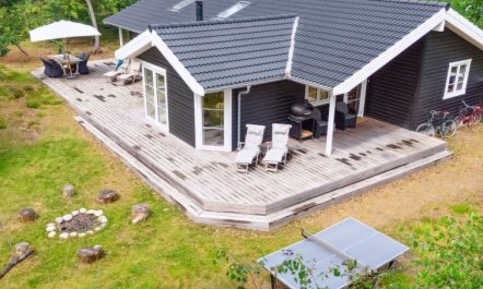 'Grethe' - 750m from the sea 4