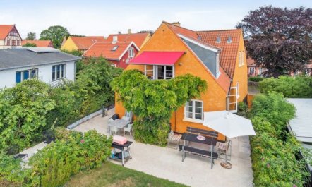 'Habbo' - 300m from the sea 2