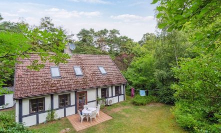 'Rina' - 250m from the sea