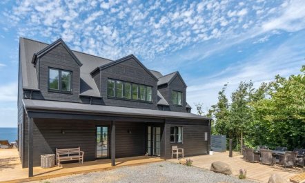 'Thormoth' - 200m from the sea