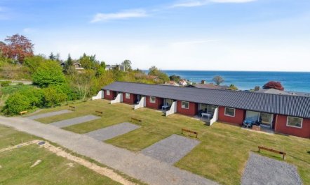 'Heddi' - 300m from the sea