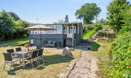 'Silke' - 10m from the sea 5