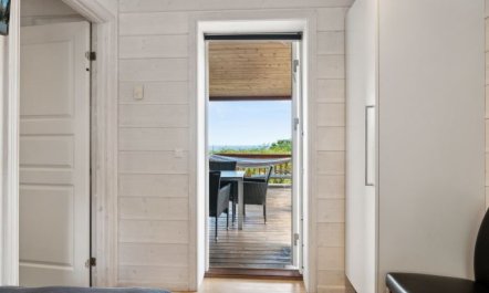 'Lisbeth' - 130m from the sea 7