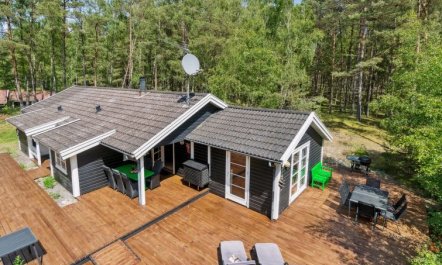 'Signe' - 850m from the sea 3