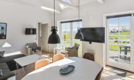 'Tinne' - 400m from the sea 3