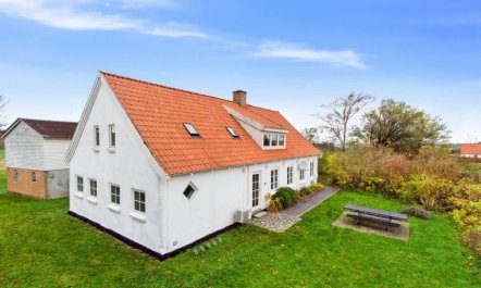 'Torbjörn' - 2.5km from the sea