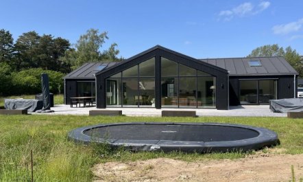 'Tove' - 350m from the sea 6