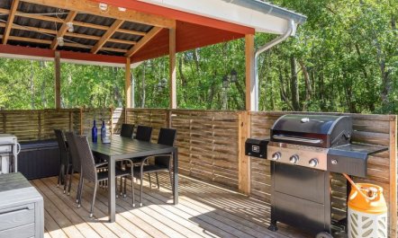 'Lisa' - 650m from the sea 5