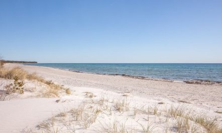 'Unto' - 25m from the sea 6