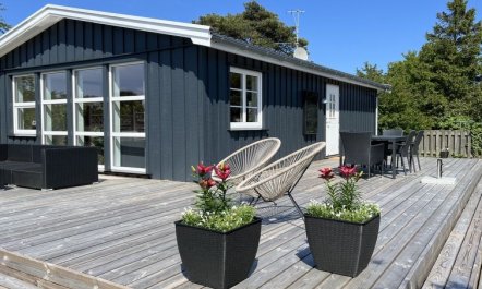 'Algeth' - 350m from the sea 3