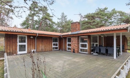 'Gaja' - 1km from the sea