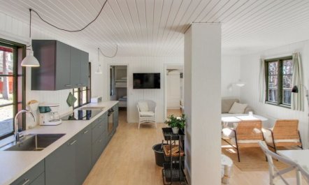 'Jale' - 50m from the sea 3