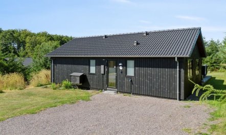 'Kristiarn' - 1.1km from the sea 5