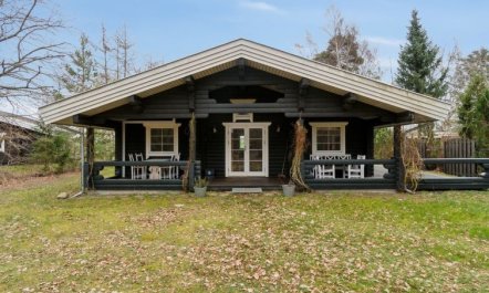 'Brynjolf' - 1km from the sea