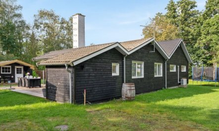 'Makrina' - 175m from the sea