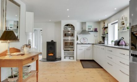 'Makrina' - 175m from the sea 5