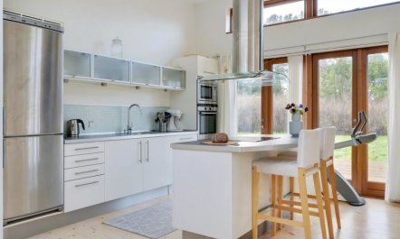 'Esta' -  from the sea 6