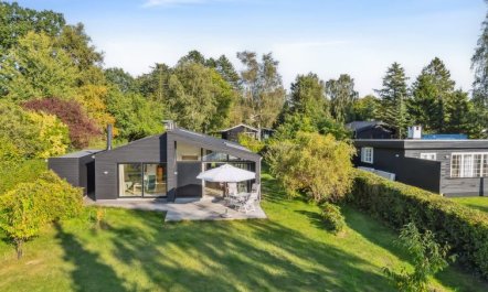 'Annlisa' - 750m from the sea 3