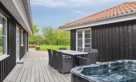 'Ribanna' - 650m from the sea 5