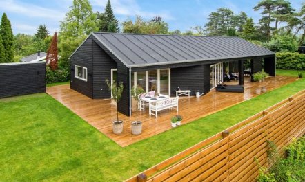 'Dorthie' - 800m from the sea