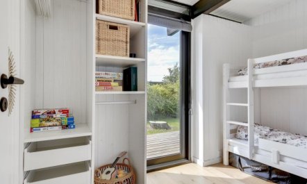 'Hævnir' - 1km from the sea 7