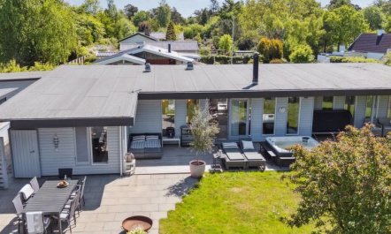 'Bodulf' - 300m from the sea