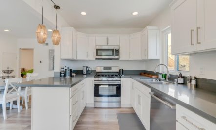 Woodland Hills Retreat 5