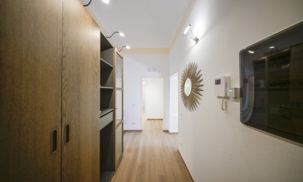 Central Place 6