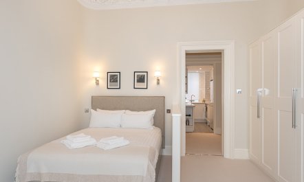 The Knightsbridge Studio 9