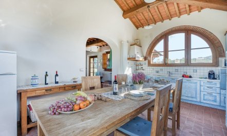 Tuscan Barn Retreat 9