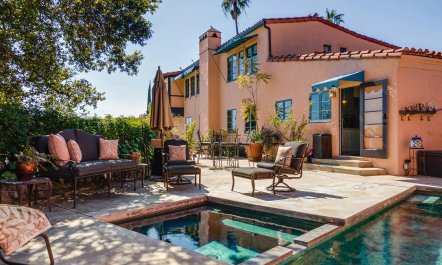 Golden Sunset Residence