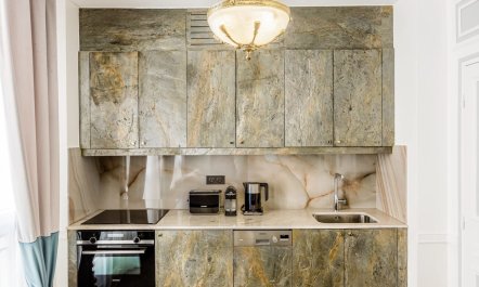 Madame De Pompadour 6